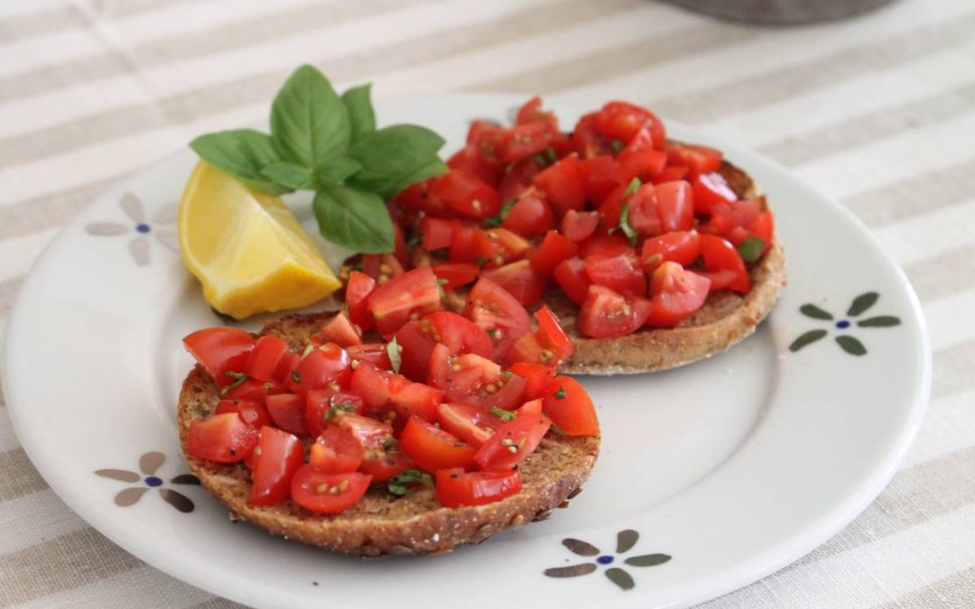Tomato and basil toast